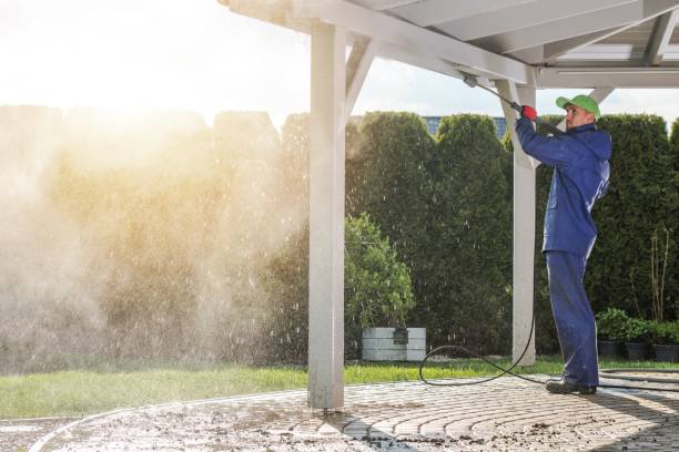 Best Pool Deck Cleaning  in Carlyss, LA